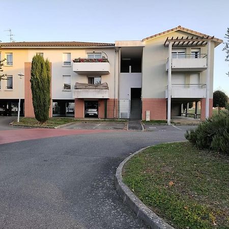 Spacieux Et Joli Appartement De 2 A 4 Personnes • Parking • Wifi Fenouillet  Exterior foto