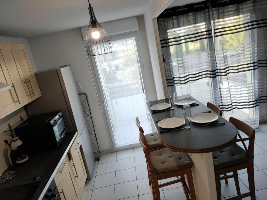 Spacieux Et Joli Appartement De 2 A 4 Personnes • Parking • Wifi Fenouillet  Exterior foto